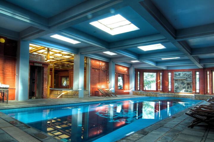 Pool 65 of 95
