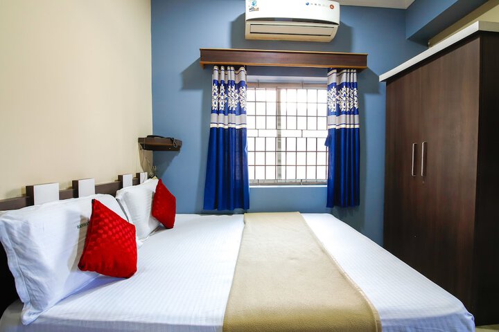 Room 7 of 33