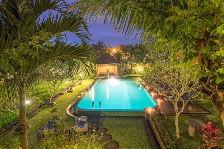 Pool 35 of 72