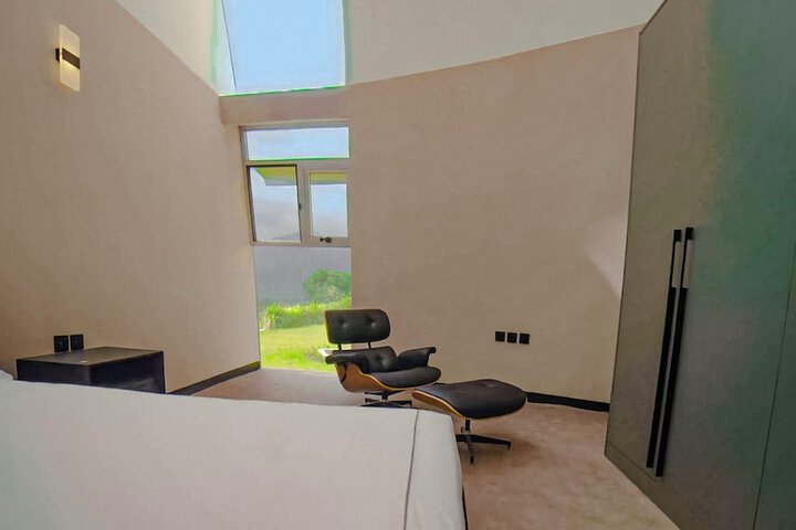 Room 7 of 51