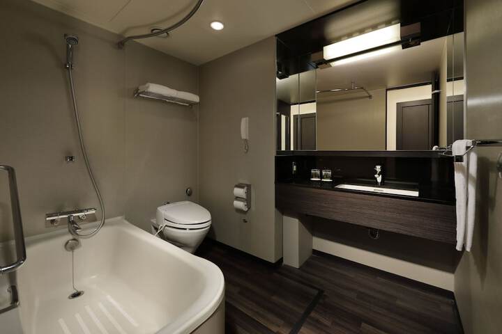 Room 77 of 239