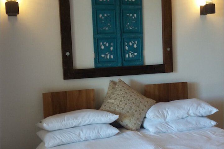 Room 11 of 40