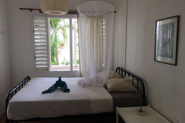 Room 26 of 170