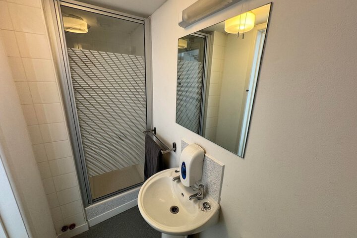 Room 87 of 125