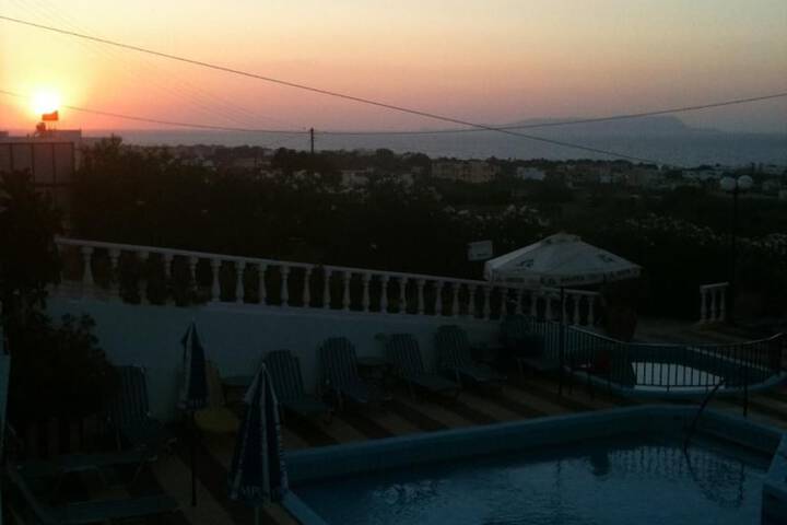 Pool Hotel