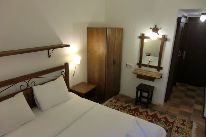 Room 5 of 58