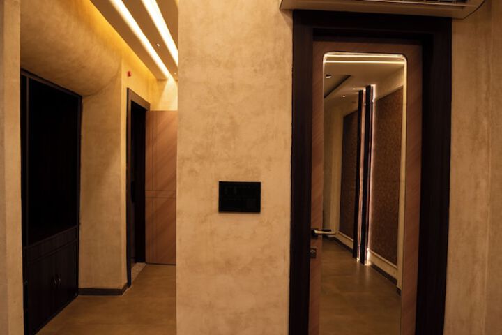 Room 37 of 48