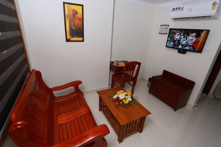 Room 11 of 43