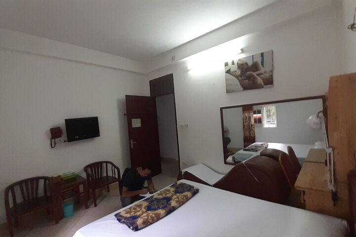 Room 20 of 25