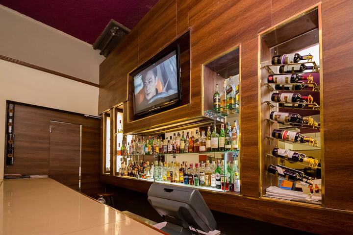 Lounge 164 of 174