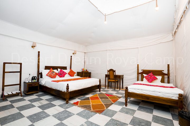 Room 8 of 55