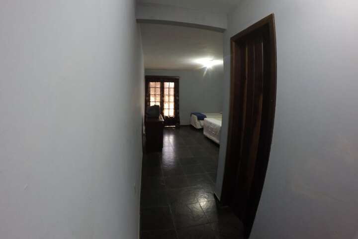 Room 1 of 10
