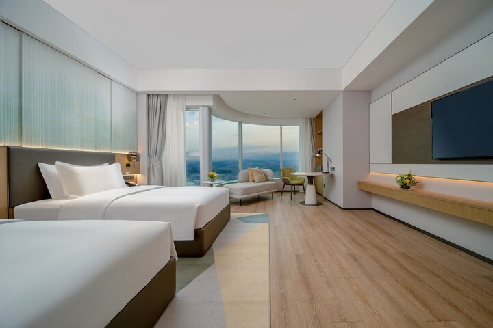 Room 27 of 67