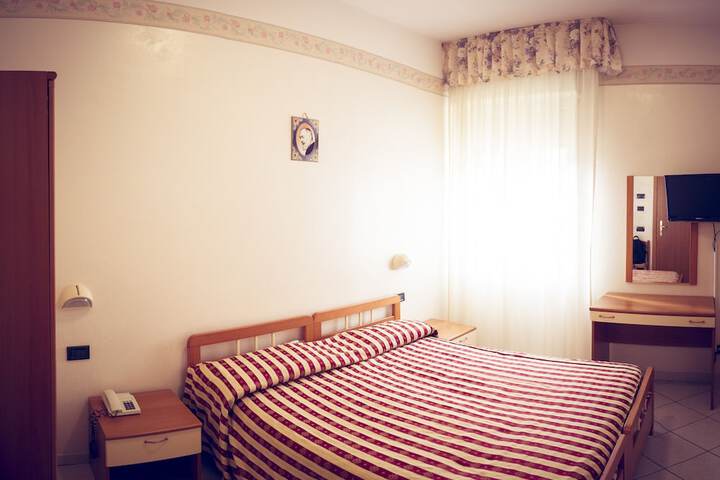 Room 47 of 85