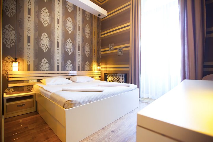 Room 18 of 91