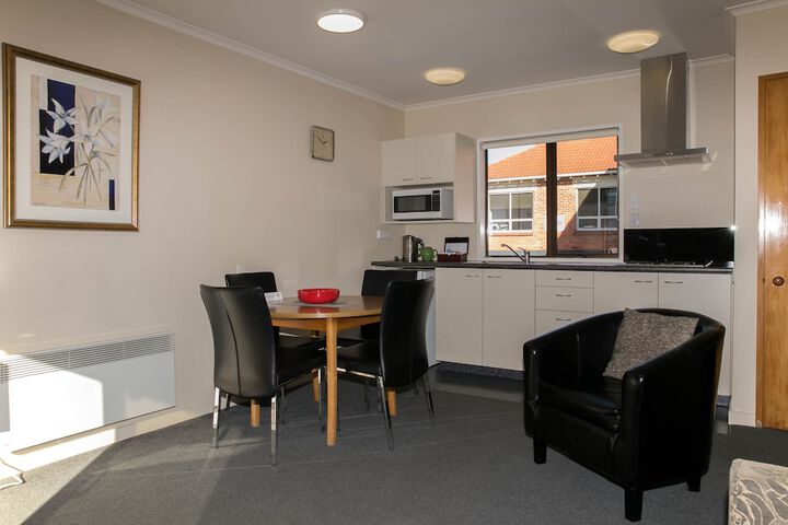 Room 44 of 104