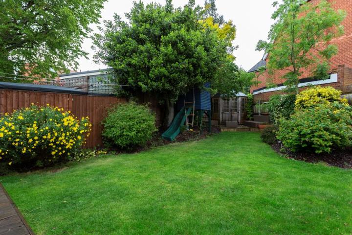 Veeve 5 Bed Family Home Durham Road Wimbledon