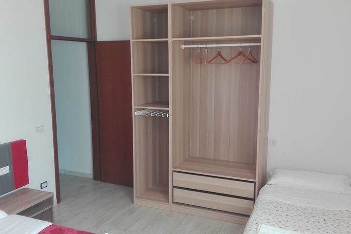 Room 9 of 45
