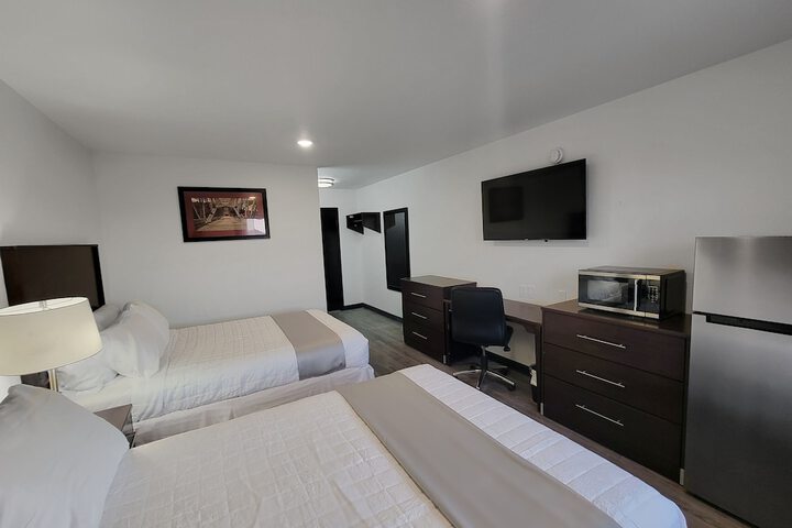 Room 2 of 7