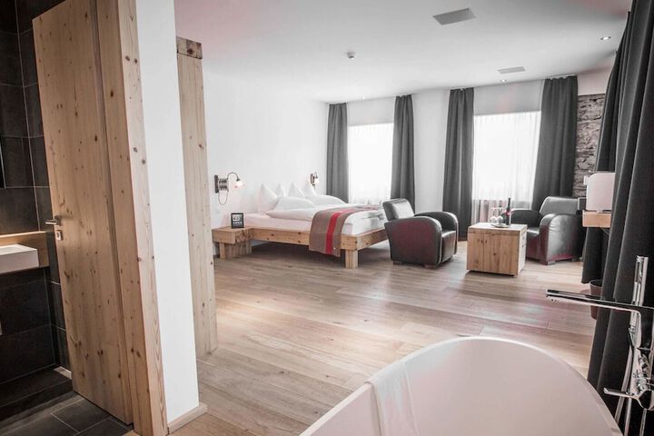 Room 48 of 113