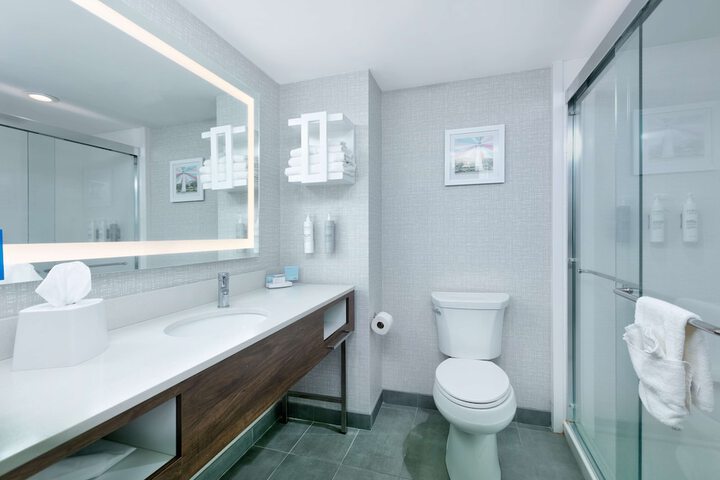 Bathroom shower