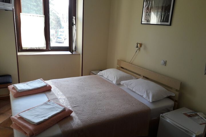 Room 12 of 78