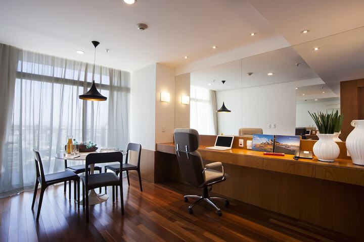 In-room business center