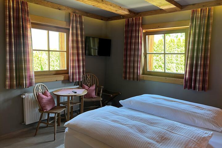 Room 9 of 39
