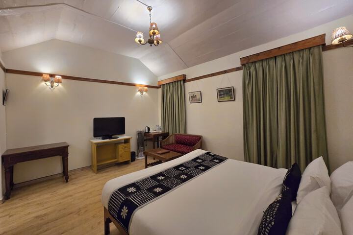 Room 56 of 165