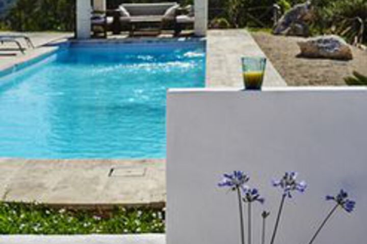 Pool 25 of 29