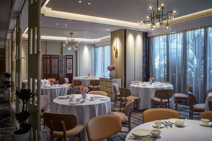 Dining 50 of 89
