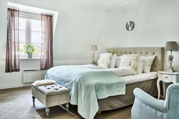 Room 15 of 68