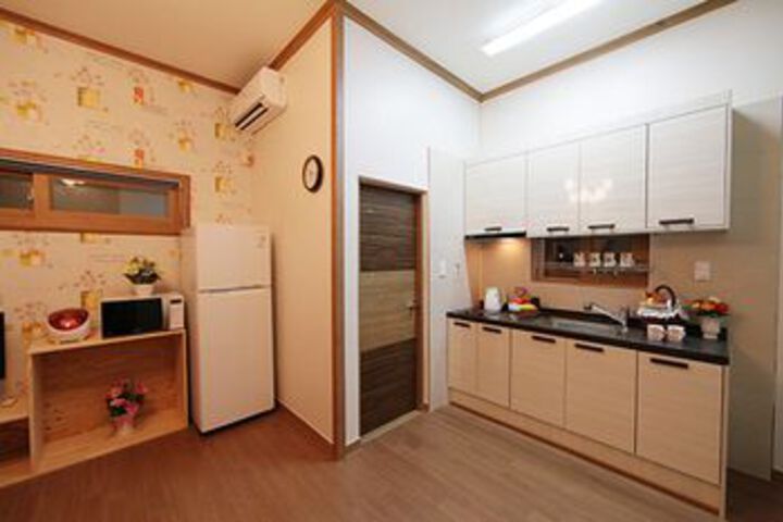 Room 14 of 66