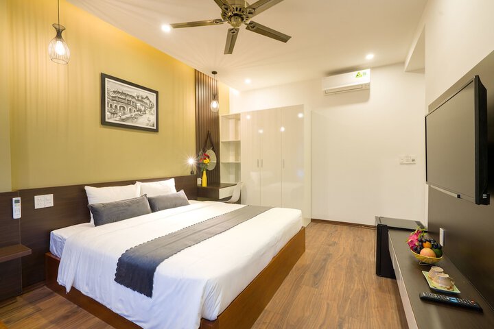 Room 10 of 49