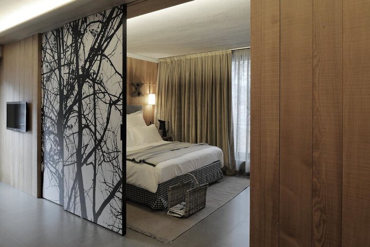 Room 3 of 62