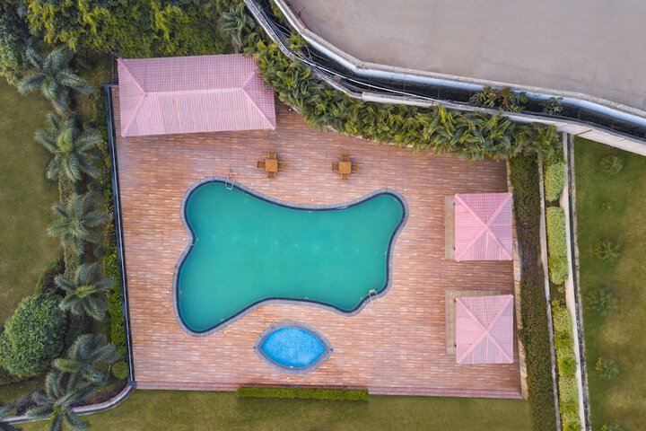 Pool 26 of 62