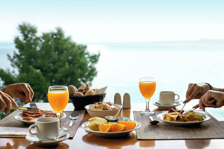 Breakfast buffet