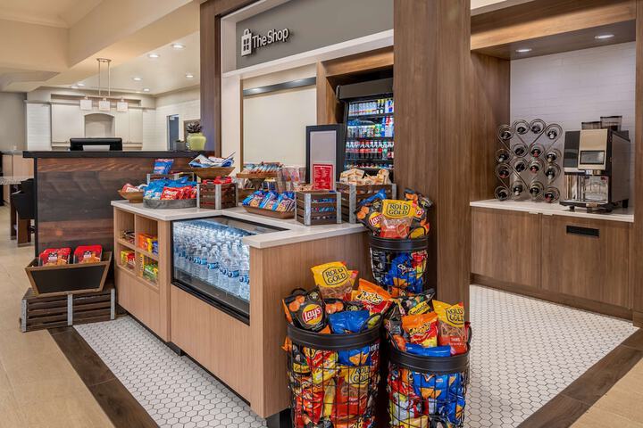 Snack bar
