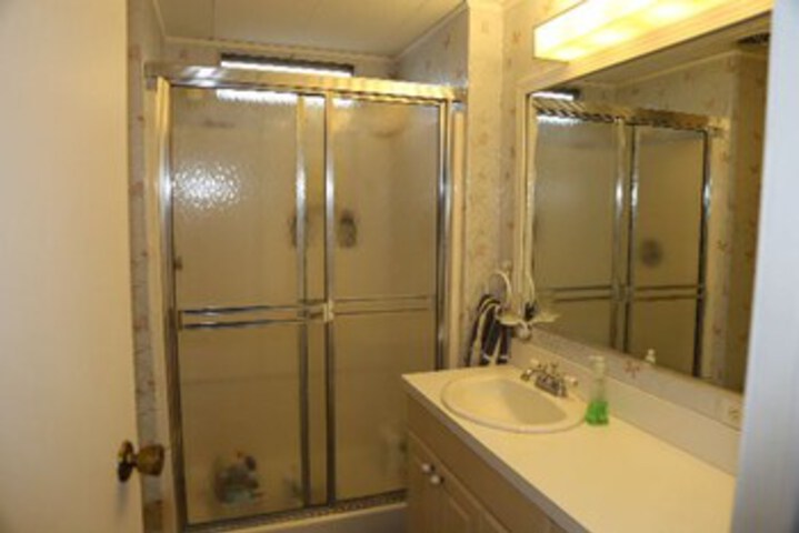 Room 5 of 25