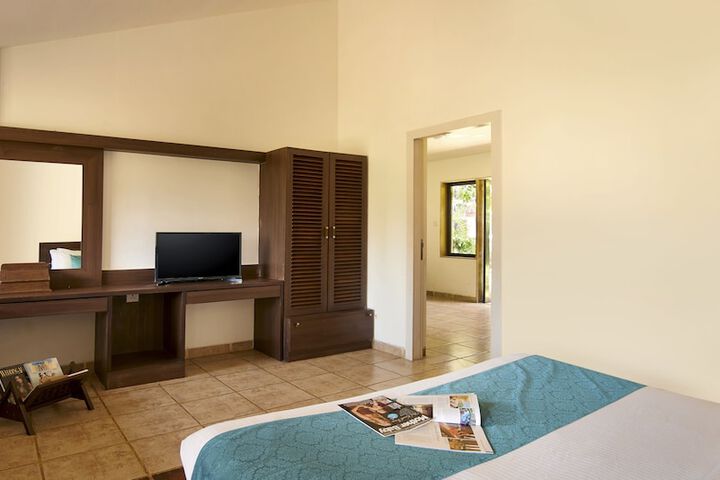 Room 42 of 154