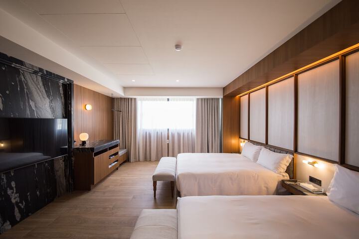 Room 114 of 243