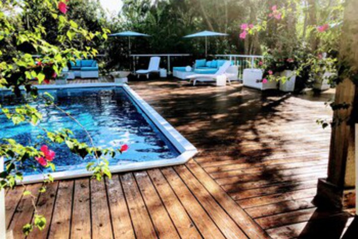 Pool 18 of 45