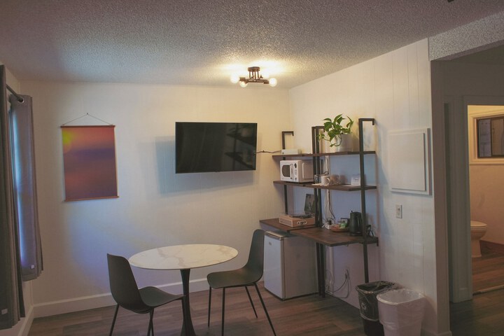 Room 19 of 37