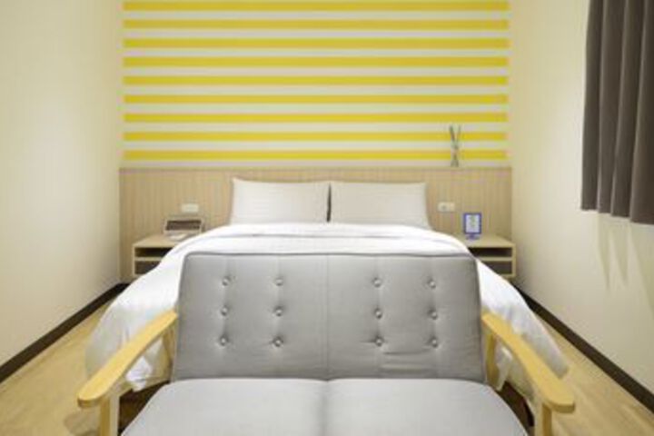Room 26 of 37