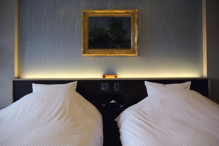Room 17 of 127
