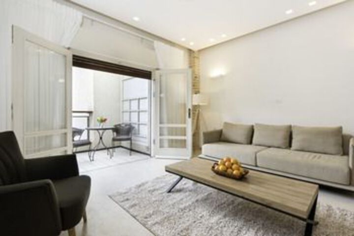 Room 21 of 25