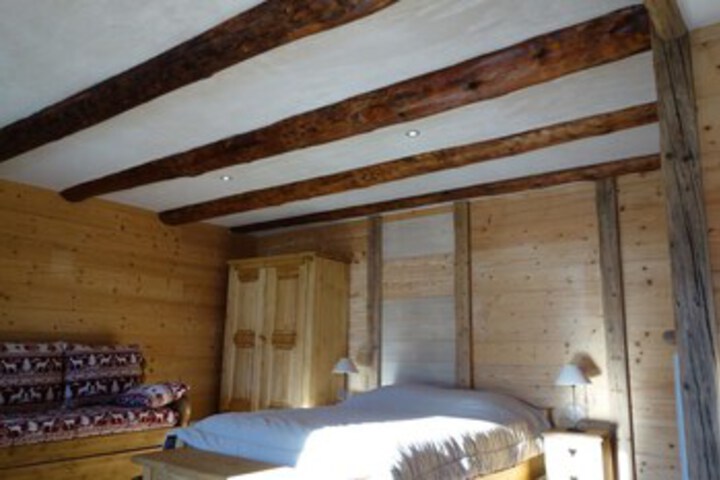 Room 15 of 21