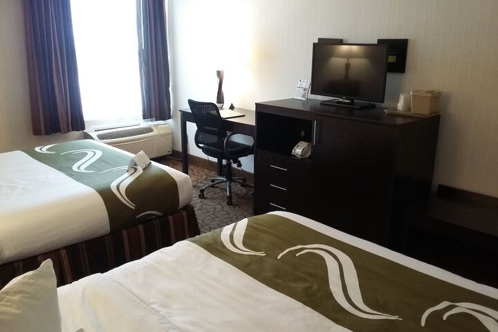 Room 13 of 71