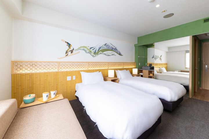 Room 4 of 52