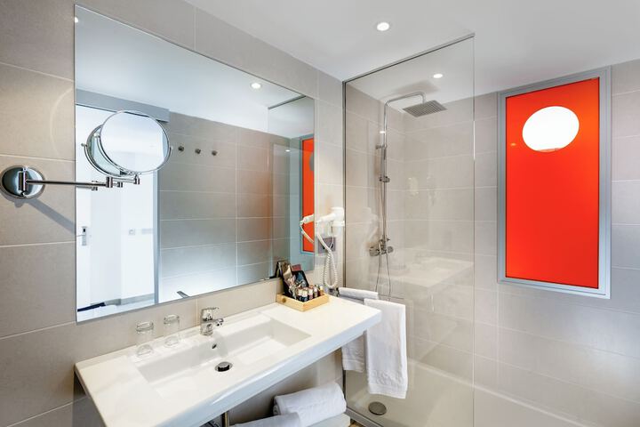 Bathroom Interior Photo
